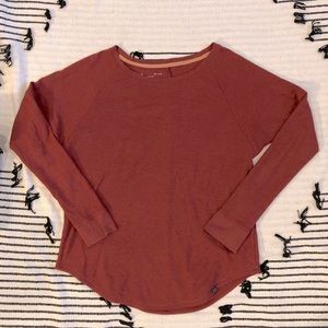 UnderArmour Henley style loose fitting long sleeve